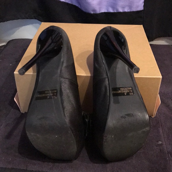 Black Satin Heels - Red Insole, Size 6 - Picture 4 of 4